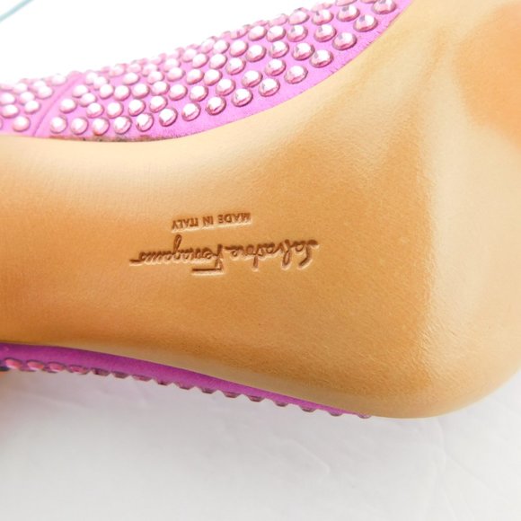 Unworn FERRAGAMO Degraded Lavender Sparkling Crystal Encrusted Heel Pumps 9 - Picture 7 of 11